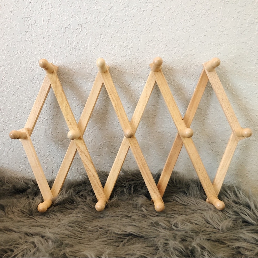 Blonde Accordion Peg Rack - jewelry/coat hanger